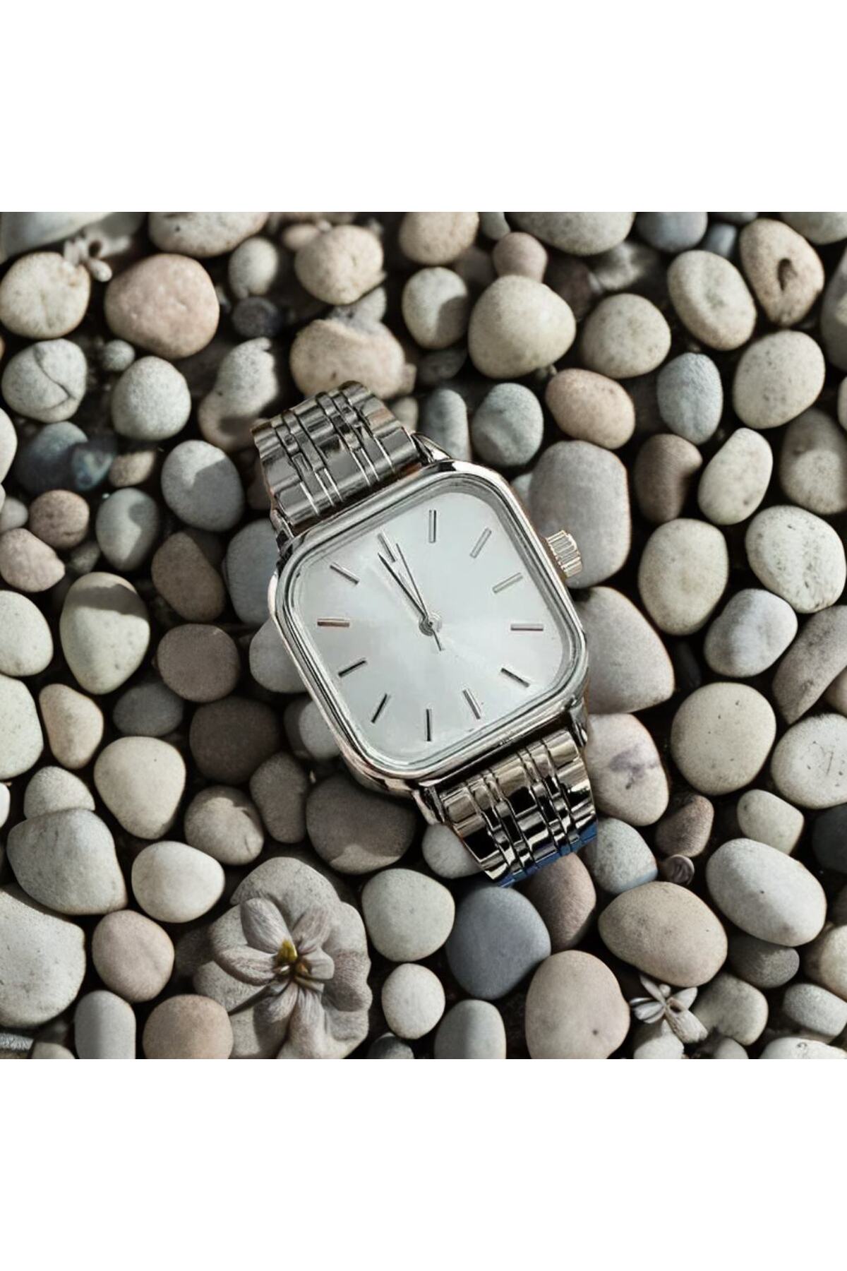 Retro Kare Kadran Minimal Saat Silver