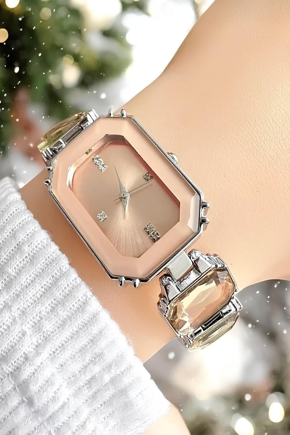 Taşlı Kordon Zarif Dikdörtgen Kadranlı Şık Kadın Kol Saati