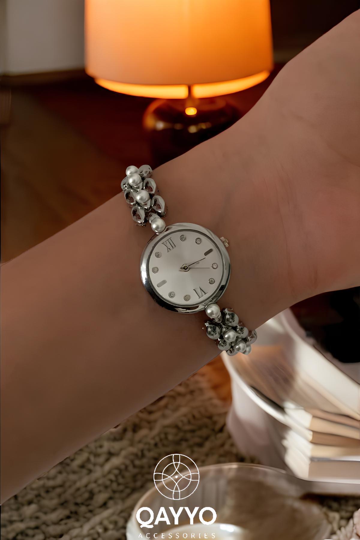 Kadın Incili Gümüş Silver Renk Kordon Yuvarlak Beyaz Kardan Kol Saati