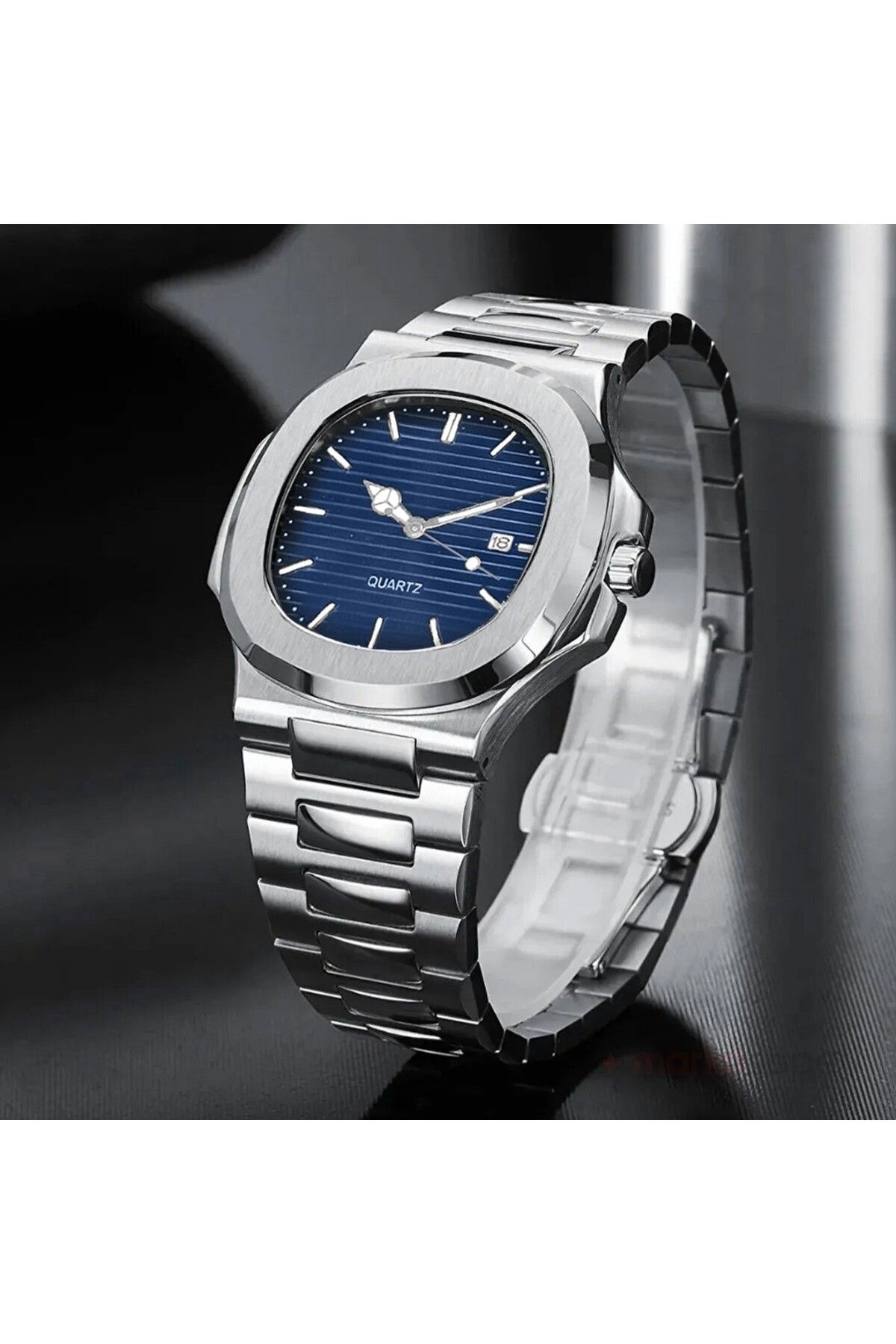 Çelik Kordonlu Şık Takvimli Erkek Kol Saati
