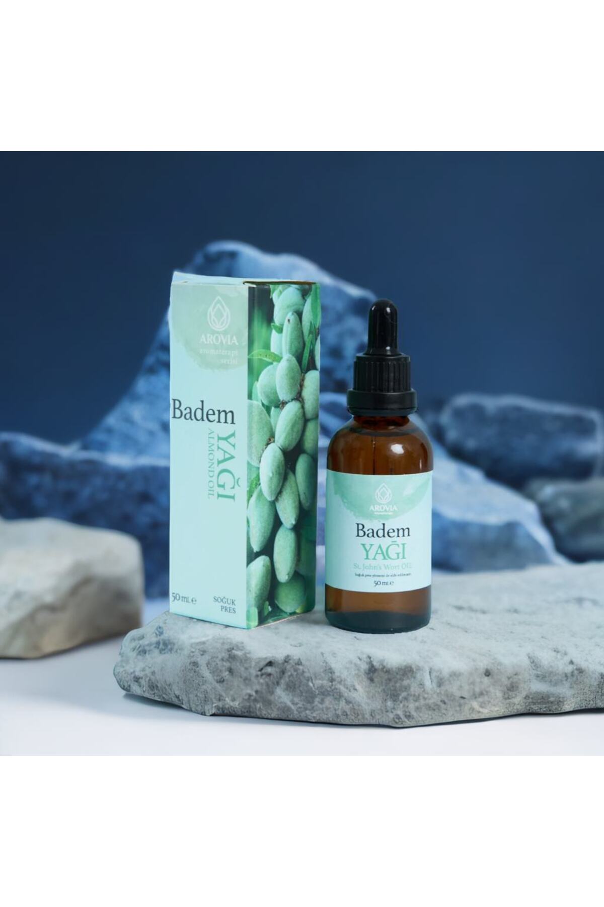 Doğal Badem Yağı Damlalıklı Cam Şişede 50ml Badem Yağı